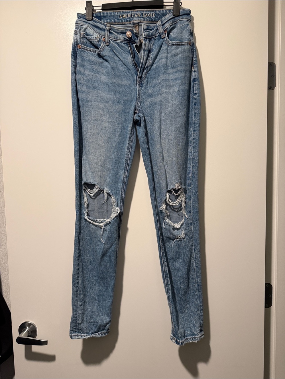 American Eagle Outfitters Light Blue Ripped Skinny Jeans